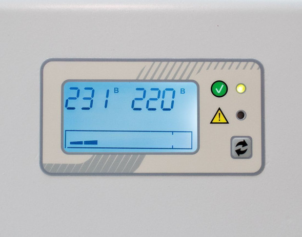 Стабилизатор напряжения Штиль ИнСтаб IS8000 (8000 ВА / 7200 Вт)