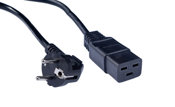 Кабель силовой оконцованный Cabeus PC-S22-IEC19-1.5-3.0M (12258c) (C19–Schuko, 3x1.50 мм², 3 м, черный)