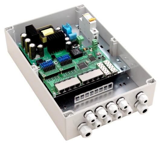 Коммутатор TFortis PSW-2G8F+