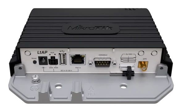 Сотовый маршрутизатор MikroTik LtAP LTE7 kit