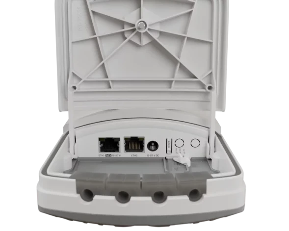 Точка доступа Mikrotik wAP ax LTE7 kit